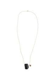 Black tourmaline necklace with 80 cm long chain. Details in 18k gold plated sterling silver.
